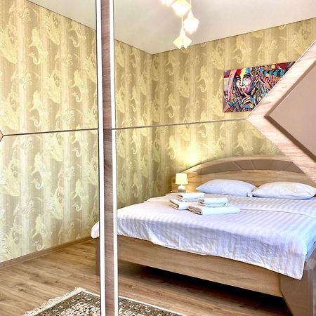 Apartpoltava Новий Будинок, В Самому Центрі 2-Окремі Кімнати, Панорамний Балкон Eksteriør bilde