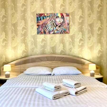 Apartpoltava Новий Будинок, В Самому Центрі 2-Окремі Кімнати, Панорамний Балкон Eksteriør bilde